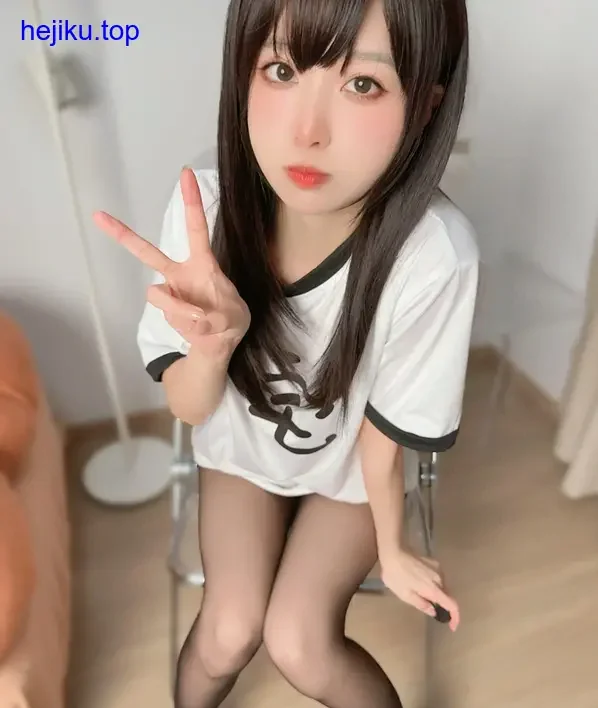 布丁大法老宅天井低头看水面 自然情绪