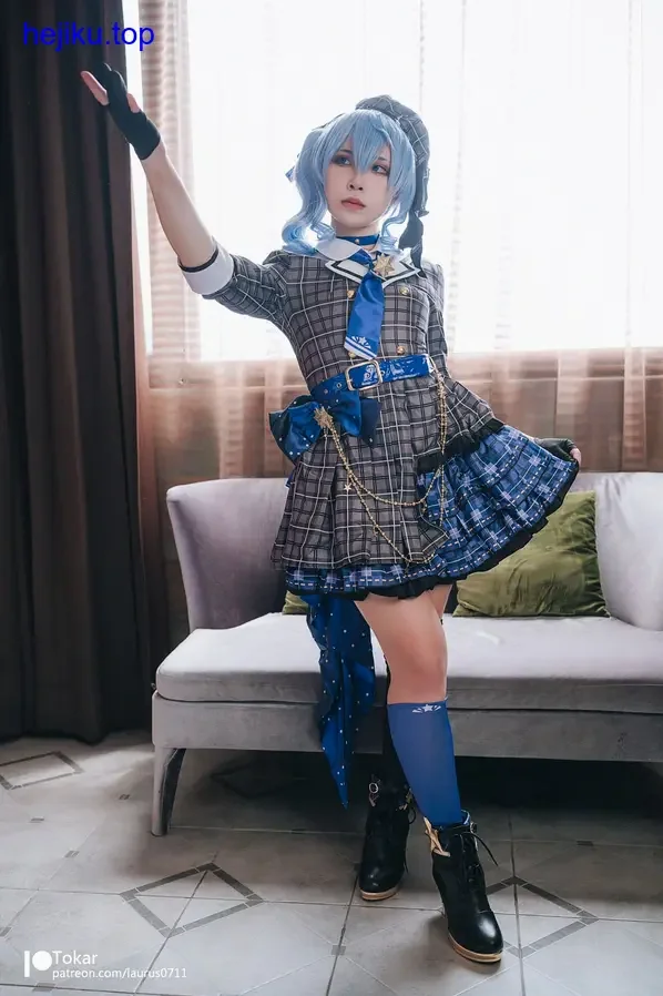 machi马吉阿格莱雅cos 金属发饰掐丝细节与侧脸