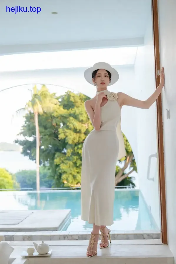 年年nnian古风外套盘扣和刺绣细节，手工编制痕迹明显